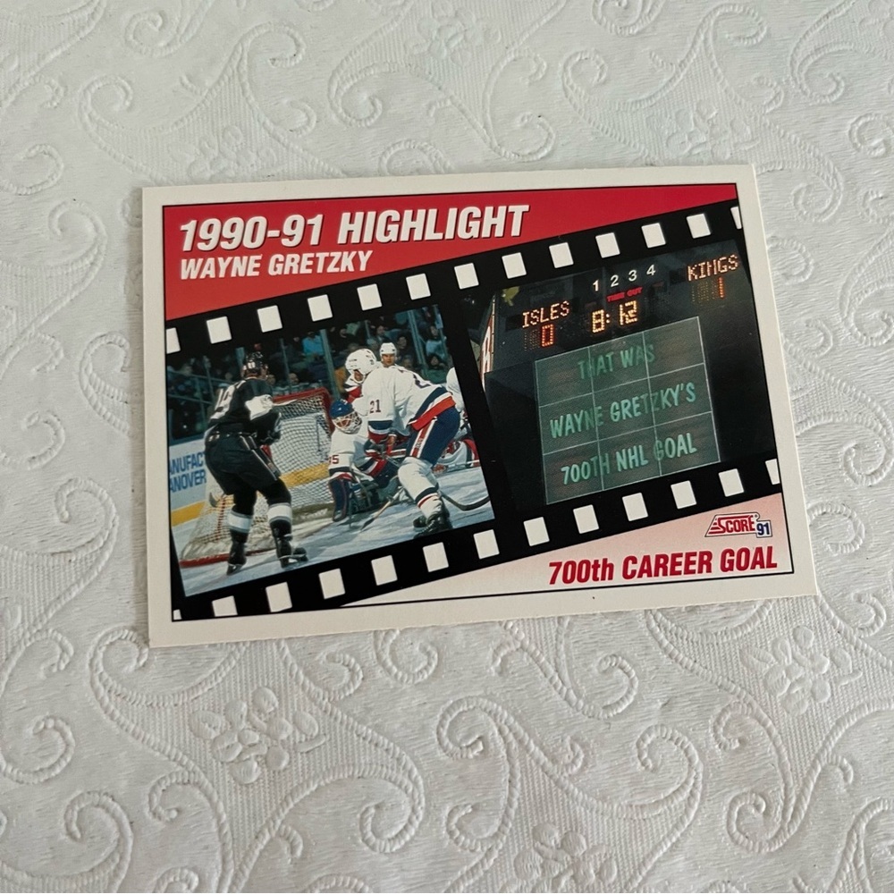 303 1990-91 Wayne Gretzky Highlight Card 700th Career Goal